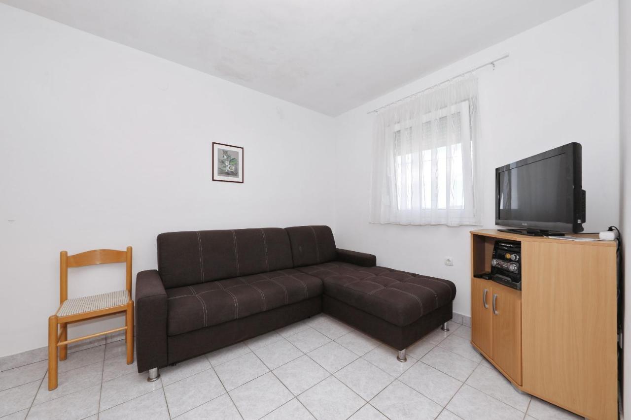 Apartment Alexa Turanj Luaran gambar